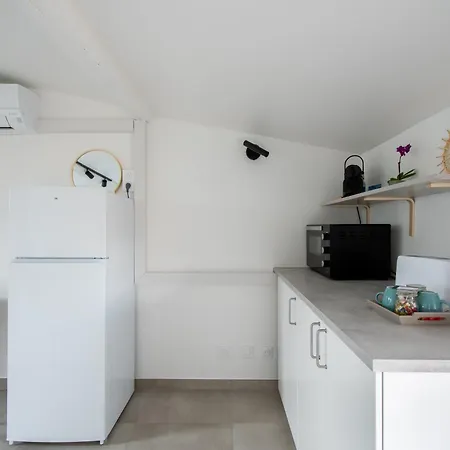 Apartment Beaux Arts Proche Tram Et Corum Climatisation Quartier Boheme Montpellier