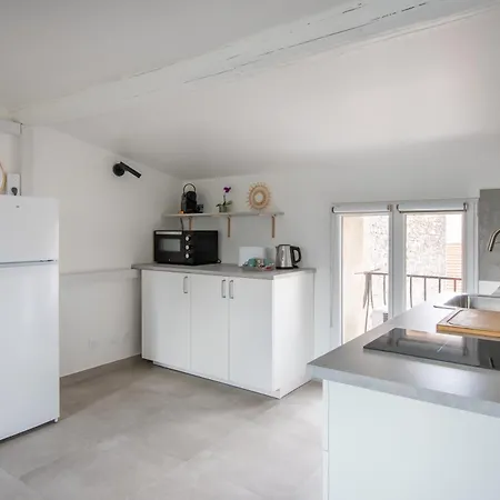 Beaux Arts Proche Tram Et Corum Climatisation Quartier Boheme Apartment